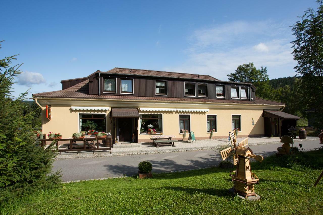 Gaststaette & Pension Waldquell Antonshohe Exterior photo